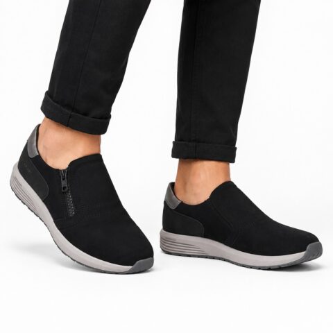 Men’s Rockport  Black Slip-On Shoes, Size 3